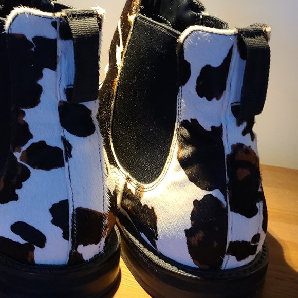 Cow Print Animal Chelsea Boots Booties ALDO - Picture 4 of 12